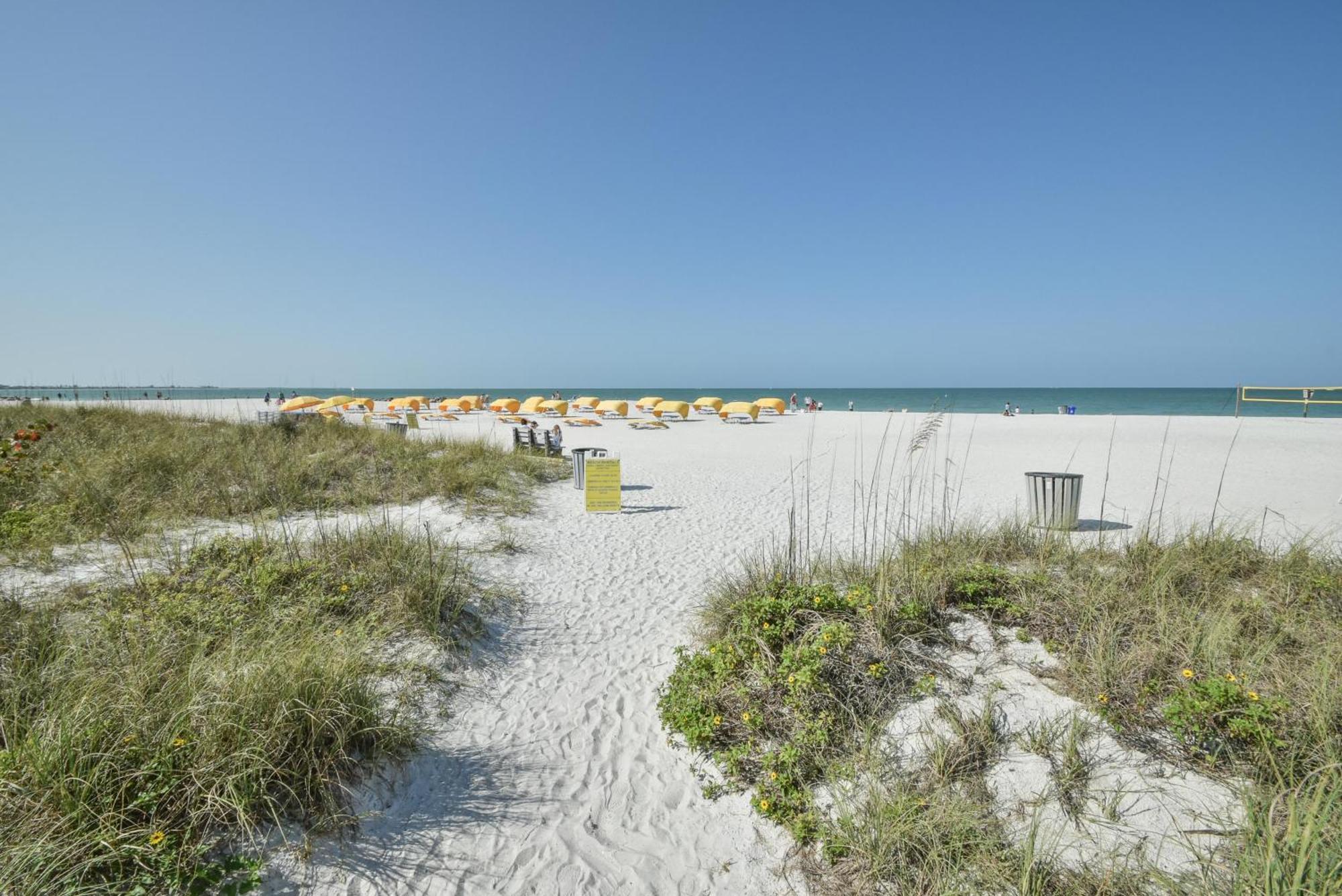 Beach/Discount/Parking/Walkable Villa St. Pete Beach Exterior photo